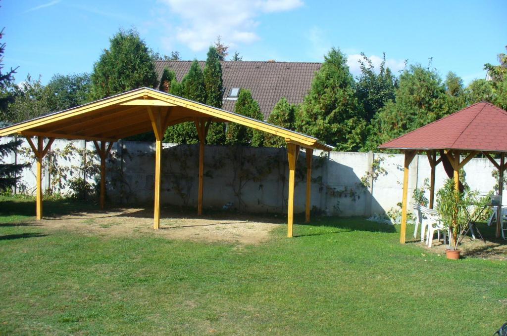 Hotel Gyoergyi Haus à Bük Chambre photo